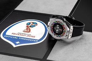 FIFA trang bị đồng hồ thông minh cho trọng tài tại World Cup 2018