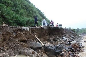 Xem xét đặc cách tốt nghiệp cho thí sinh không thể dự thi vì mưa lũ