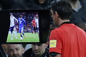 VAR giúp các quyết định của trọng tài chính xác tới 99,3%