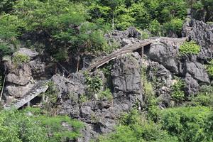 Gia hạn lần cuối việc tháo dỡ công trình xây trái phép ở Tràng An cổ