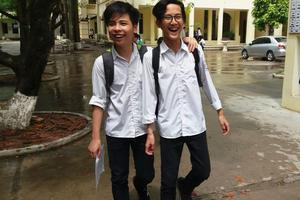 Mỗi điểm thi vào lớp 10 đều có thanh tra cắm chốt