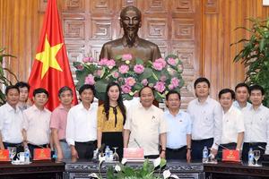 Thủ tướng Nguyễn Xuân Phúc làm việc với tỉnh Quảng Ngãi 