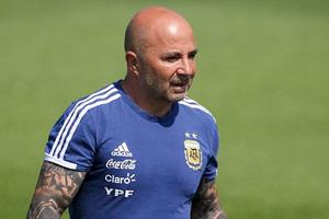 Biến lớn Argentina: Messi cầm đầu "đảo chính", lật ghế HLV Sampaoli
