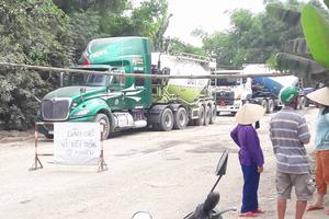 Tạm dừng phương tiện chở đất đá trên địa bàn xã Hòa Nhơn