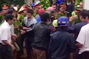 Cần nghiêm trị hành vi kích động người dân chống người thi hành công vụ 