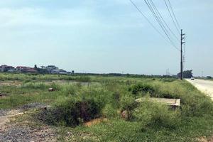 Sau 14 năm, đất vẫn bỏ hoang?