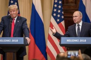 Hội nghị Thượng đỉnh Trump-Putin: Ông Trump hứng chịu loạt chỉ trích