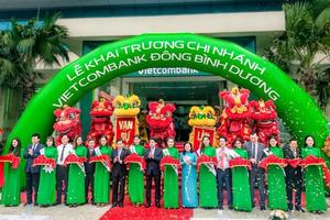 Vietcombank khai trương Chi nhánh Đông Bình Dương 