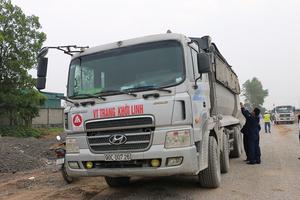Thanh tra phát hiện 2.402 xe vi phạm tải trọng