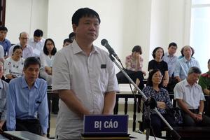 Cán bộ thi hành án vào trại giam làm việc với ông Đinh La Thăng