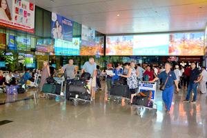 “Giải cứu” Cảng hàng không quốc tế Tân Sơn Nhất