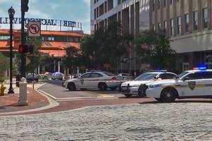 Lại xả súng đẫm máu tại Mỹ, hơn 10 người thương vong