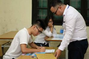 Ra quyết định khởi tố vụ điểm thi cao bất thường tại Hoà Bình