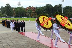 Lãnh đạo Đảng, Nhà nước vào Lăng viếng Chủ tịch Hồ Chí Minh
