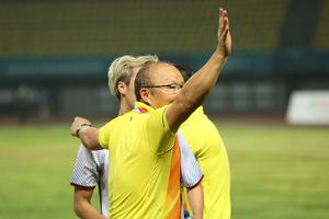 HLV Park Hang Seo: "Đấu Hàn Quốc, lo nhất là thể lực của Olympic Việt Nam"