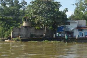 Phá nát cảnh quan ven sông Sài Gòn