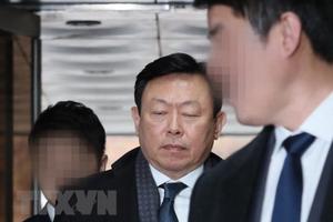 Chủ tịch Tập đoàn Lotte Shin Dong-bin bị đề nghị mức án 14 năm tù
