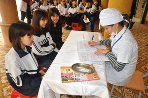 Năm học 2018 - 2019: Học sinh, sinh viên đóng, hưởng BHYT thế nào?