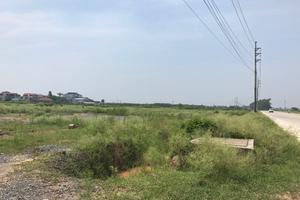 Trách nhiệm thuộc chủ đầu tư hay huyện Mê Linh?