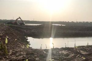 Hưng Yên: Nhiều doanh nghiệp mua đất trôi nổi để sản xuất gạch