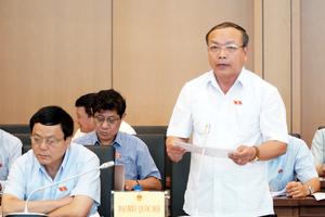 “Có thái tử, phò mã, cậu ấm, cô chiêu dù rất trẻ vẫn có những dự án khủng"