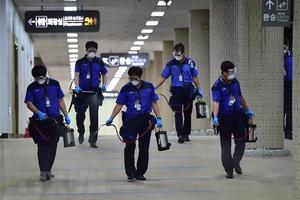Hàn Quốc giám sát gắt gao người tiếp xúc với bệnh nhân nhiễm MERS
