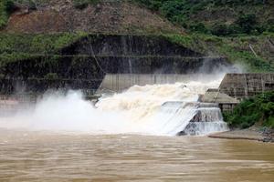 13 giờ ngày 3/9, mở 1 cửa xả đáy hồ Sơn La và 1 cửa xả đáy hồ Hòa Bình