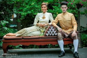 Khả Trang ‘khác biệt’ giữa dàn mẫu tại Super Model International