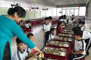 Gần 100% bếp ăn trường học ở Hà Nội cam kết ATTP