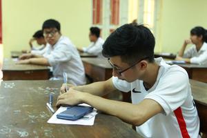 Đề xuất mỗi môn thi tổ hợp trả lời riêng 1 phiếu