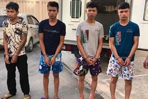 Di lý 4 đối tượng có lệnh truy nã từ phía Nam về chịu tội