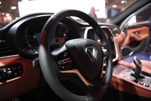 Paris Motor Show 2018: VinFast tiếp tục là tâm điểm