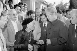 Những câu chuyện bình dị, gần dân của cố Tổng Bí thư Đỗ Mười