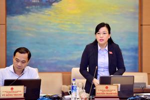 Sử dụng SGK 1 lần lãng phí 1.000 tỷ đồng người dân biết, tại sao nhà quản lý lại không?