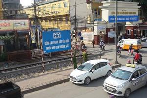 Phối hợp kiểm tra, giải tỏa trên 5.000m2 hành lang ATGT đường sắt