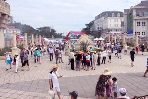 Tăng cường kiểm soát tour giá rẻ