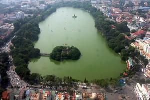 Thủ đô Hà Nội trời nắng ngày tiễn đưa nguyên Tổng Bí thư Đỗ Mười