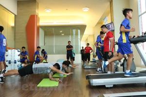 U19 Việt Nam tập luyện nhẹ trước trận đấu với U19 Hàn Quốc
