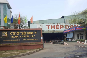 2 cựu Chủ tịch UBND TP ký... bừa