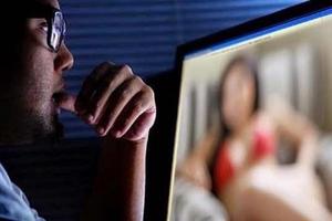 Nhân viên truy cập web khiêu dâm, mạng máy tính của Chính phủ Mỹ 'dính độc'