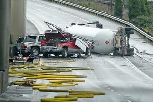 Đâm xe bồn chở dầu tại CHDC Congo, ít nhất 50 người tử vong