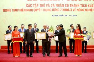 Vinamilk nhận bằng khen của Thủ tướng Chính phủ về phát triển tam nông bền vững