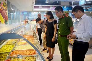 Thanh tra chuyên ngành “lo” thực phẩm sạch