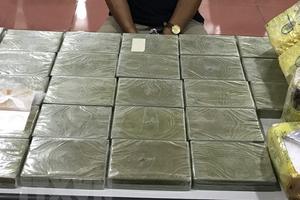 Tuyên 9 án tử hình trong đường dây mua, bán trái phép ma túy