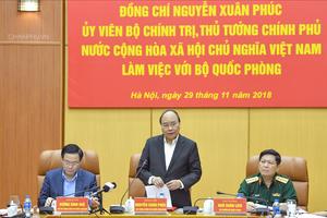 Thủ tướng làm việc với Bộ Quốc phòng