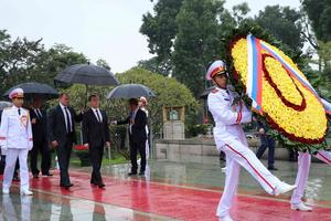 Hình ảnh các hoạt động của Thủ tướng Nga Medvedev thăm Việt Nam
