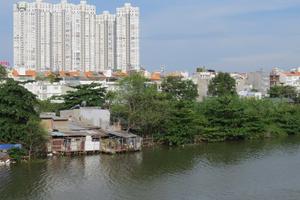 Câu chuyện không của riêng ai