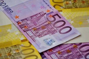 Cái giá đắt châu Âu phải trả vì tham nhũng