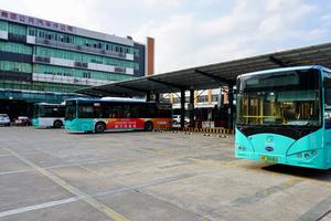 Thay toàn bộ hệ thống 16.000 xe buýt sang động cơ điện