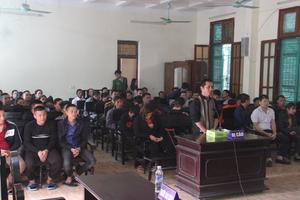 Tổ chức cho 19 đối tượng đánh bạc, kẻ cầm đầu lĩnh án… hơn 1 năm tù